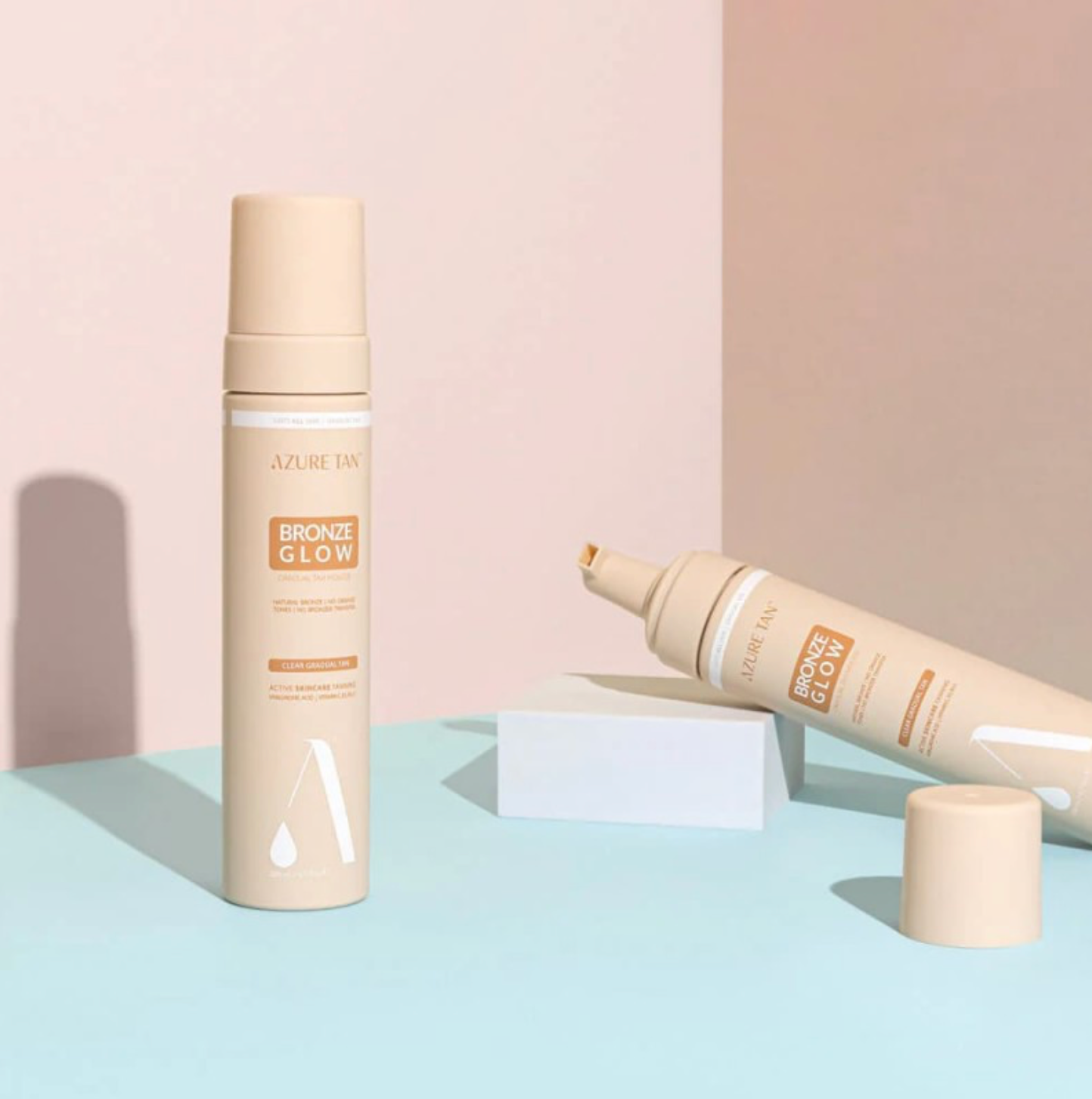 Azure Tan BRONZE GLOW - GRADUAL TAN | Palaipsninį švytintį bronzinį svaiminio įdegio efektą suteikiančios putos